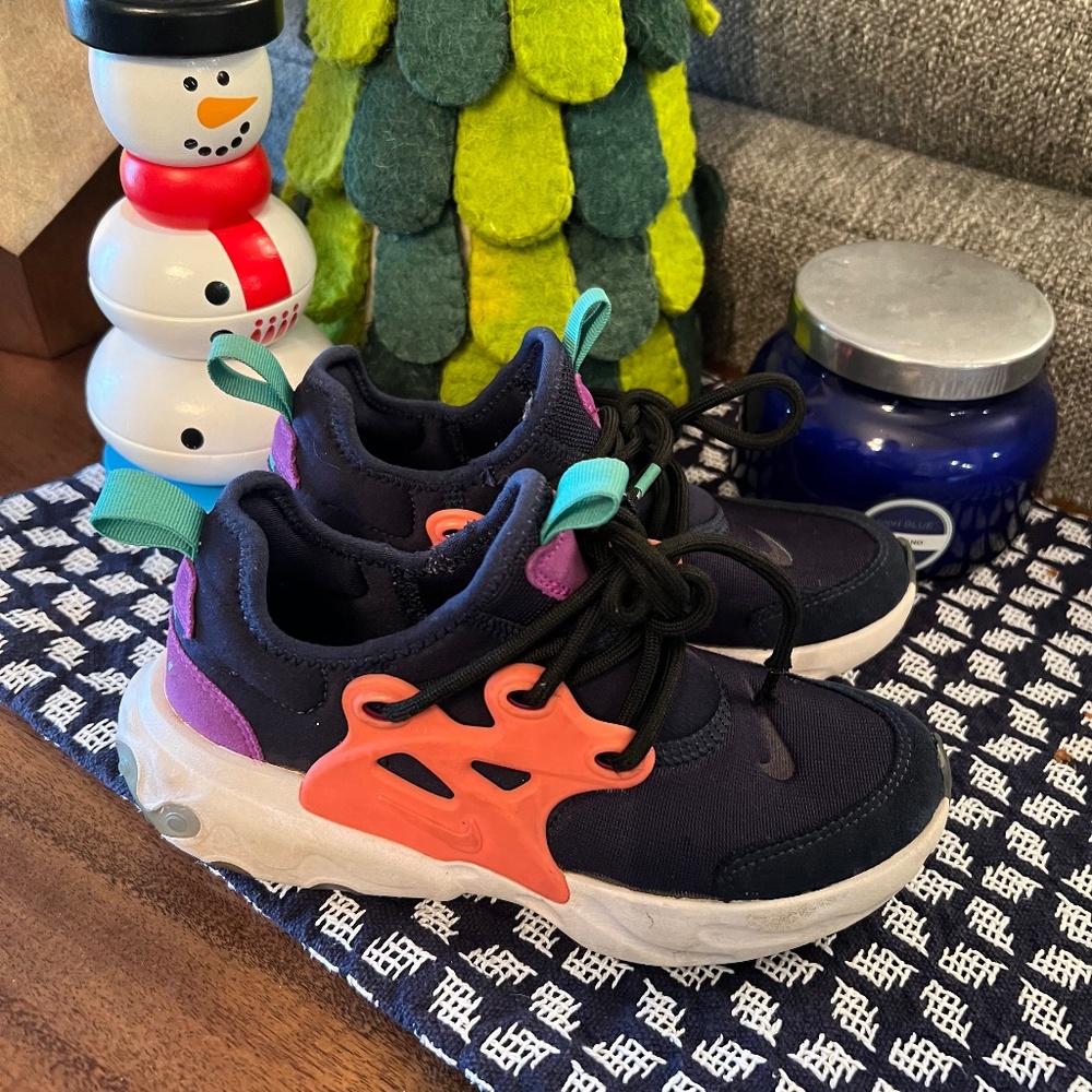 Nike Size 1Youth